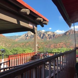 Meet your Posher, Hope